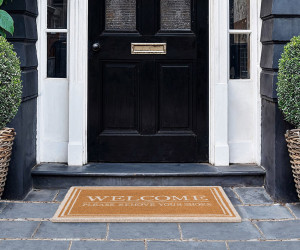 White Welcome 'Please Remove Your Shoes' Doormat