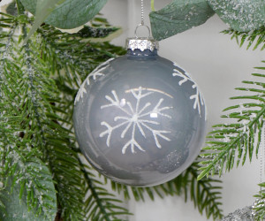 Pearl Grey Snowflake Glass Bauble