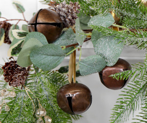 Set 6 Bronze Jingle Bell Baubles