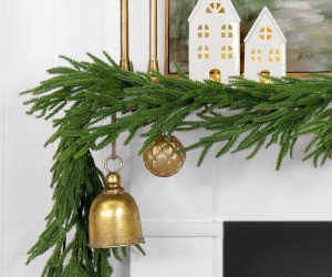 Alpine Spruce Christmas Garland 182cm