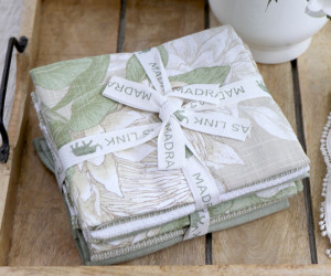 Set 3 Pandora White Protea Teatowels